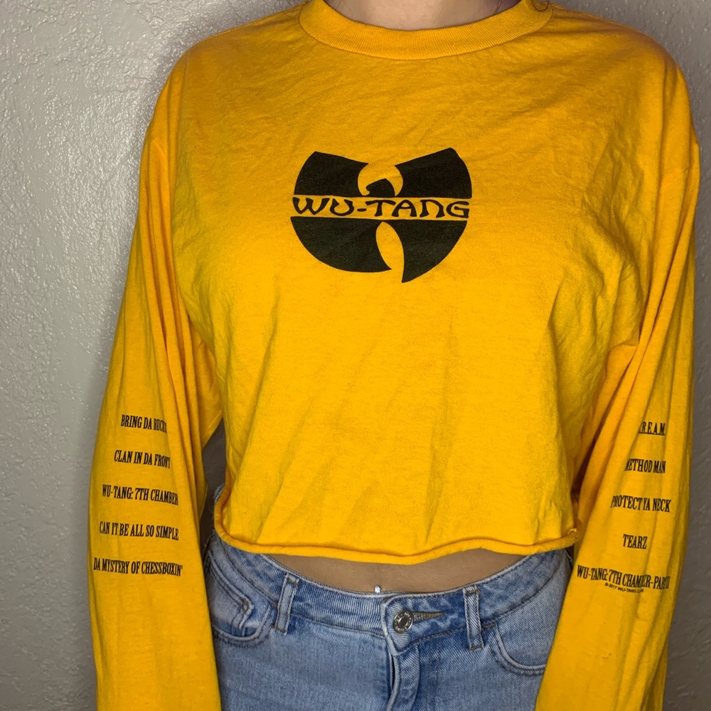 Cropped Wu Tang graphic tee